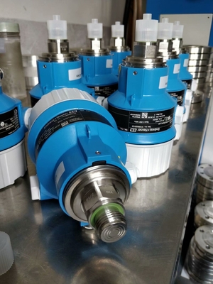 PMC51-AA21JD1MGJRLJA+AAPA Pression absolue et de mesure Cerabar PMC51 100 mbar...40 bar