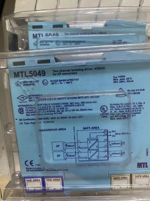 Le MTL5049 isole et transmet deux signaux de 4/20 mA d'un contrôleur situé dans la zone de sécurité à deux charges situées dans la zone dangereuse.